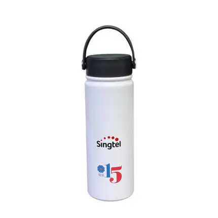Insulated Water Tumbler - branded drinkware for corporate gifting in Singapore with custom logo branding. This insulated water tumbler offers excellent thermal insulation, ensuring your beverages stay at the perfect temperature while you’re on the move, with a modern design for easy carrying.